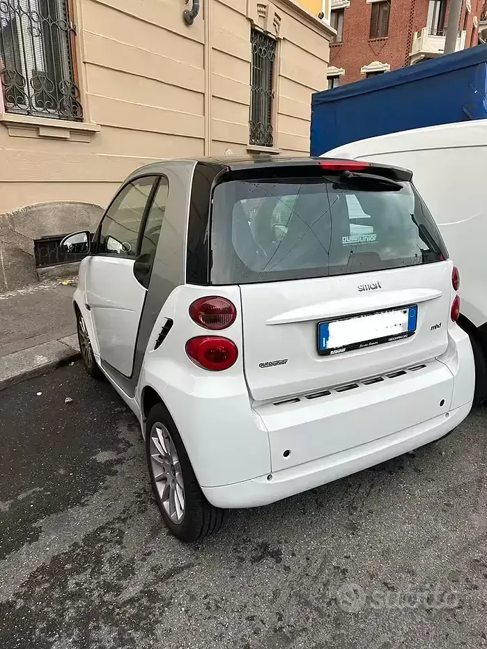 Usata Smart ForTwo Coupé 71 CV (52 kW) 2011 Bianco Coupé