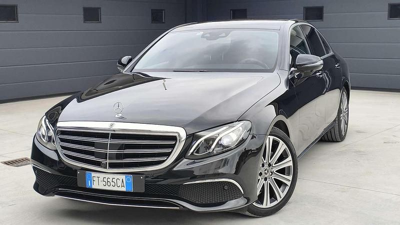 Usata Mercedes E220 Exclusive 194 CV (142 kW) 2019 Berlina