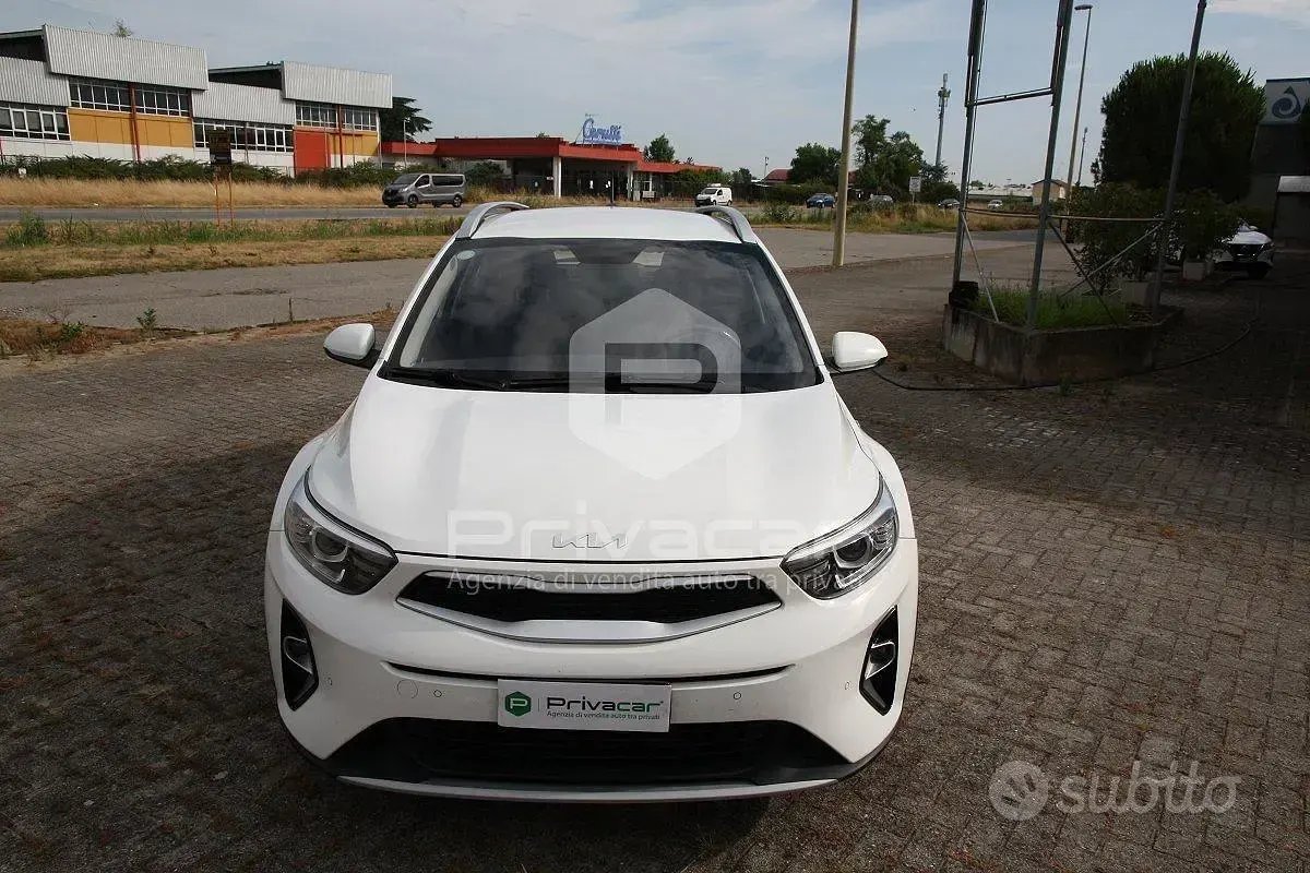 Usata Kia Stonic Urban 84 CV (61 kW) 2021 Bianco SUV