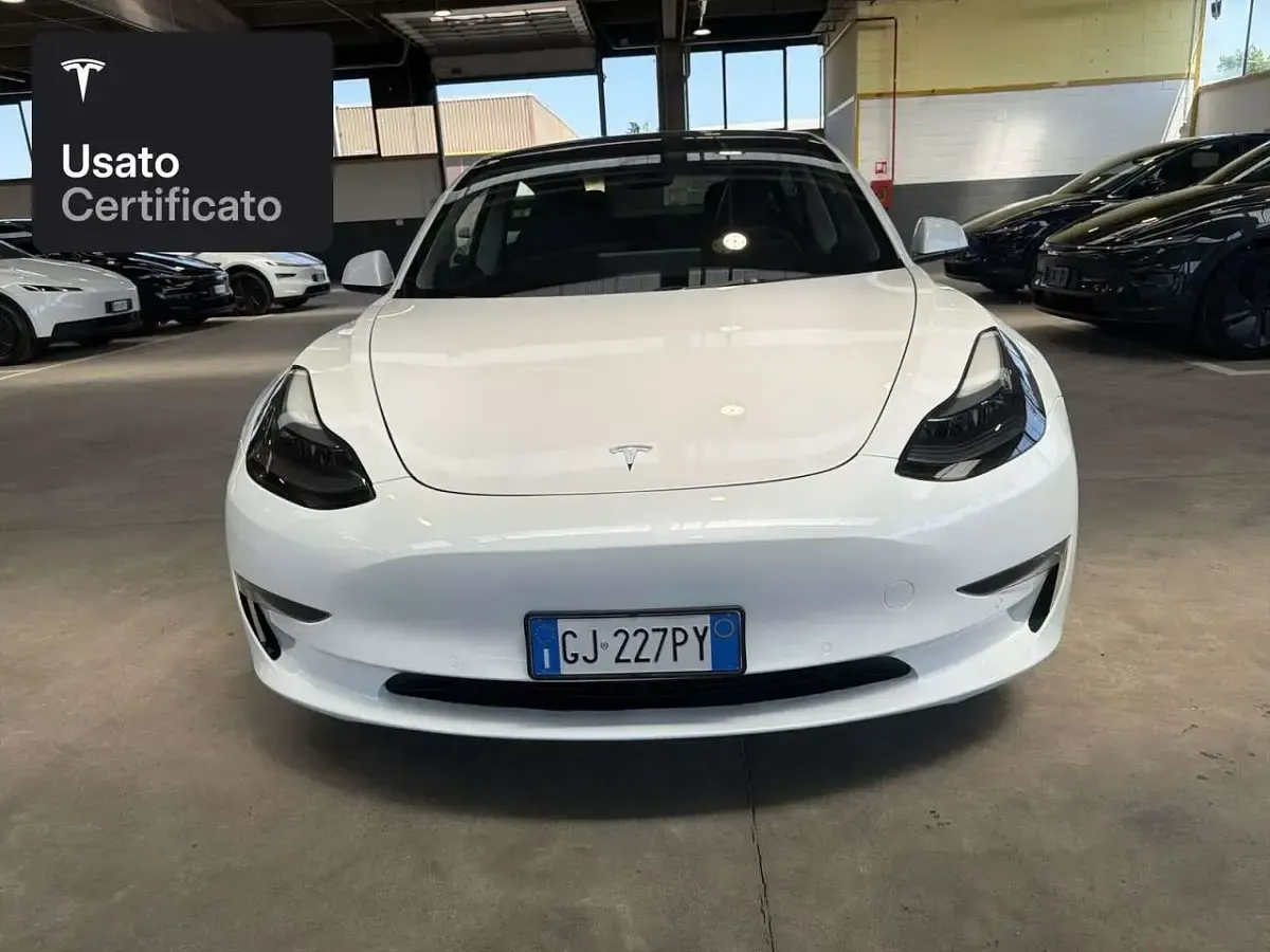 Usata Tesla Model 3 Long Range AWD 324 kW (441 CV) 2022 Pearl white multicoat Berlina