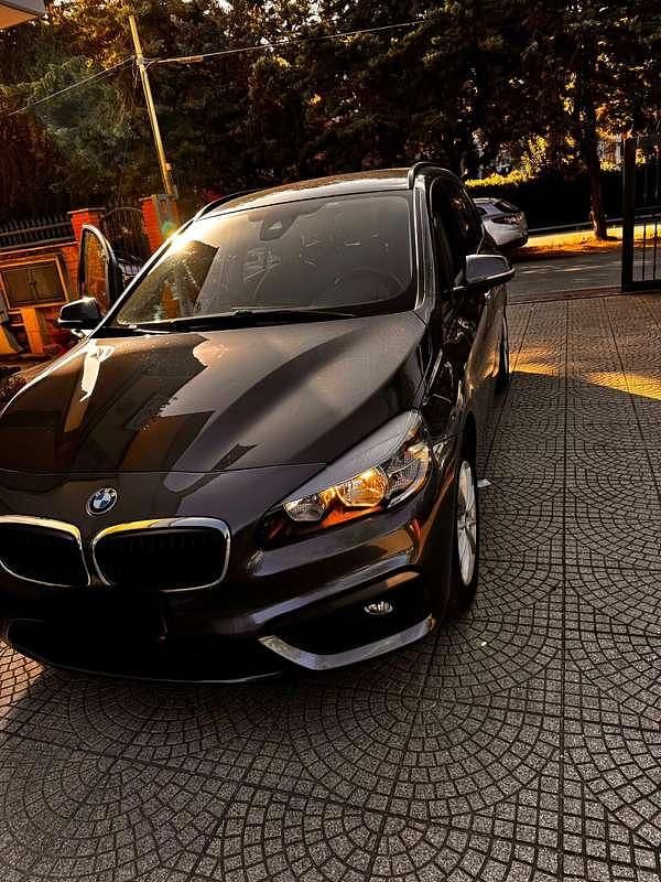 Grigio Usata 2017 BMW 218 Gran Tourer Advantage Monovolume | 10.500 € (Ottimo prezzo) - Immagine 1/3