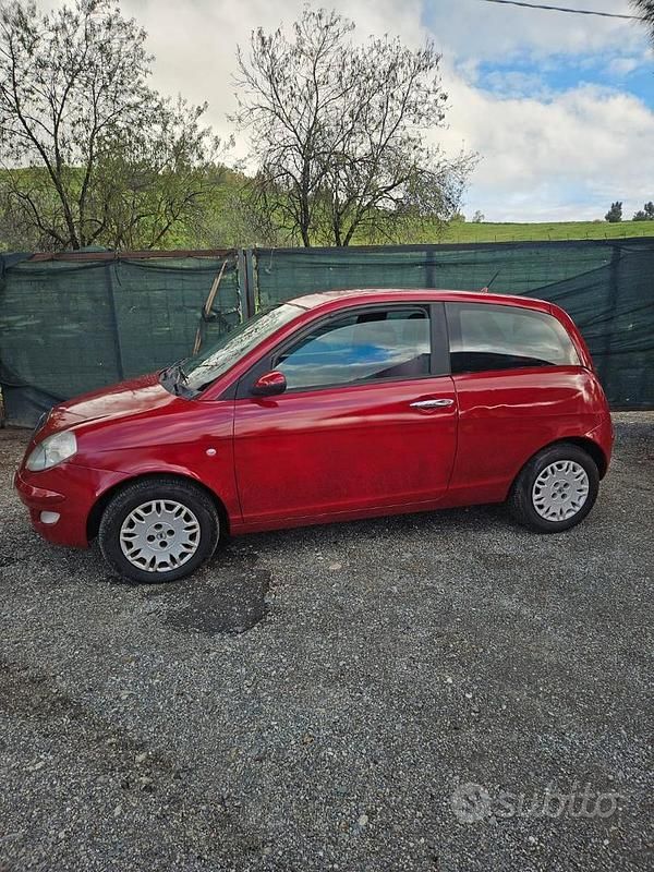 Usata Lancia Ypsilon 2005 Rosso Utilitaria