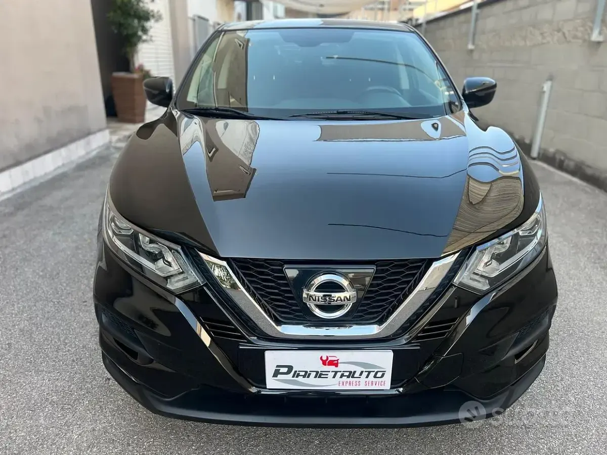 Usata Nissan Qashqai 131 CV (96 kW) 2017 Nero SUV