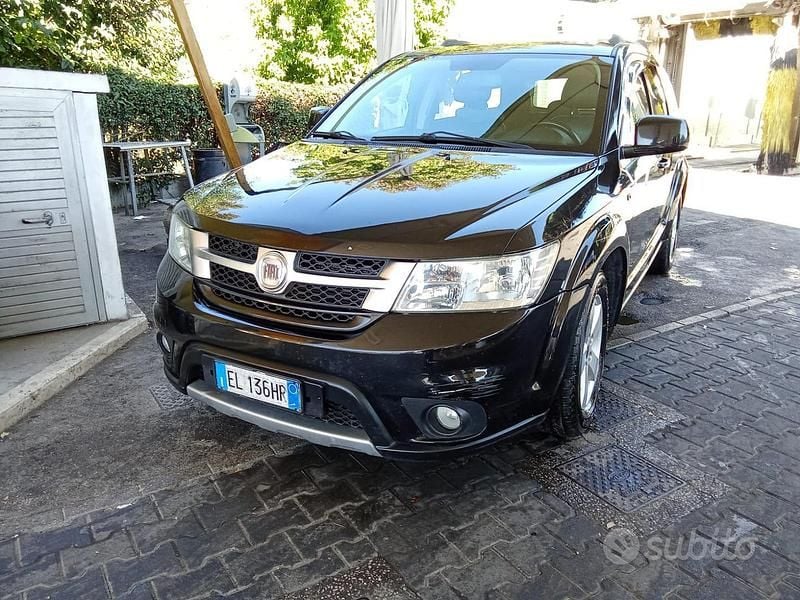 Nero Usata 2012 Fiat Freemont SUV | 7000 € (Cara) - Immagine 1/4