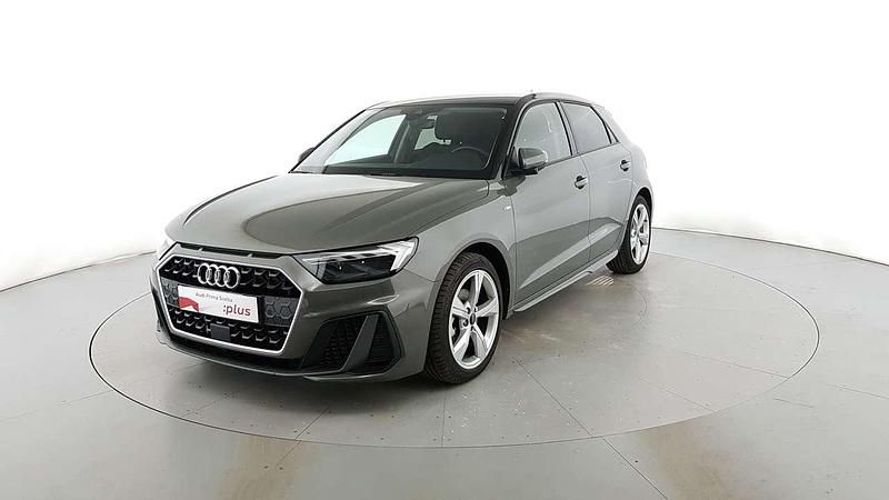 Grigio chronos metalizzato Usata 2024 Audi A1 Sportback S-Line Due volumi | 27.500 € (Buon prezzo) - Immagine 1/4