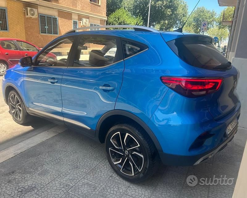 Usata MG ZS Luxury 106 CV (77 kW) 2022 Blu SUV