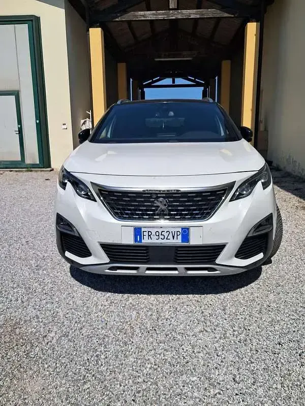 Usata Peugeot 3008 GT-line 131 CV (96 kW) 2018 Bianco SUV