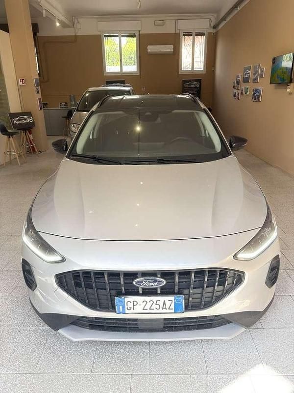 Usata Ford Focus Active 116 CV (85 kW) 2023 Argento Station wagon