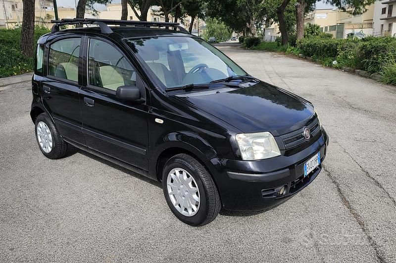 Usata Fiat Panda Dynamic 60 CV (44 kW) 2010 Nero Berlina