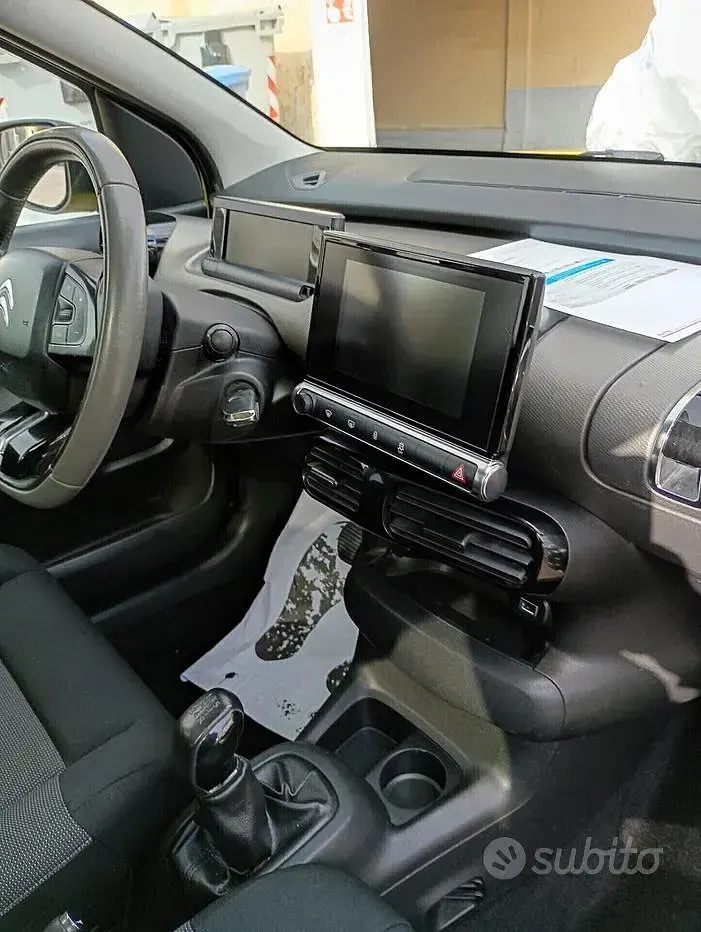 Usata Citroën C4 99 CV (72 kW) 2015 Giallo Berlina