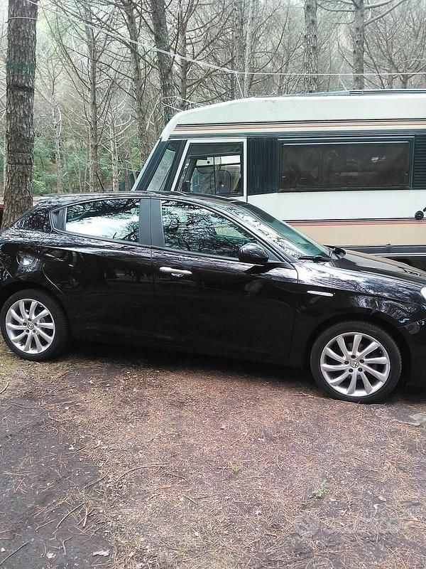 Usata Alfa Romeo Giulietta 109 CV (80 kW) 2012 Nero Berlina