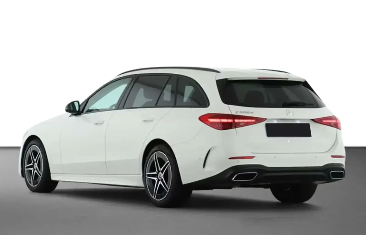 Usata Mercedes C200 AMG Line Premium 163 CV (119 kW) 2025 Bianco SUV