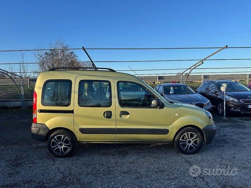 Usata Renault Kangoo 95 CV (69 kW) 2007 Verde Monovolume