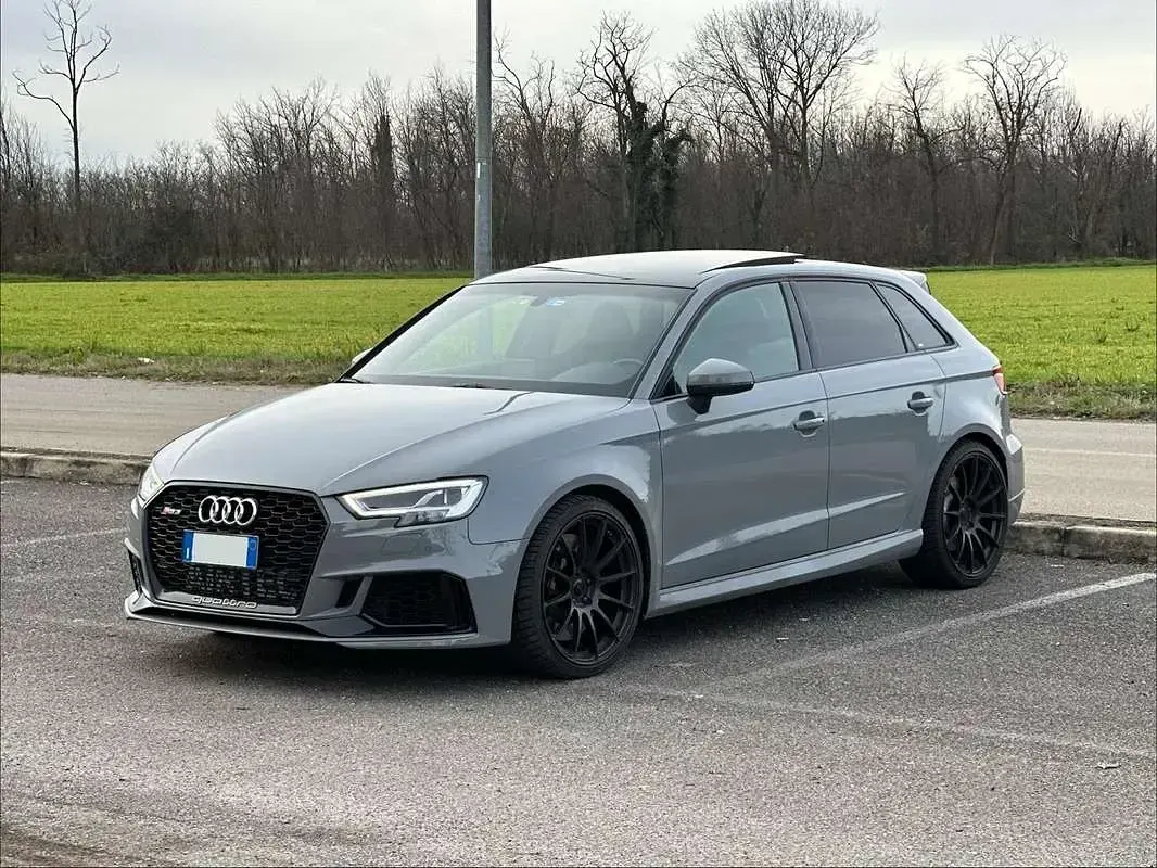 Usata Audi RS3 Ambiente 400 CV (294 kW) 2019 Grigio Berlina