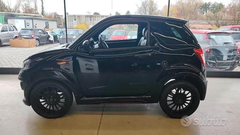 Usata Ligier JS50 2025 Nero Utilitaria