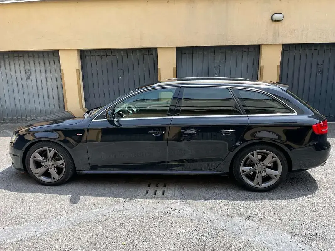 Usata Audi A4 Advanced 160 CV (117 kW) 2009 Nero Station wagon