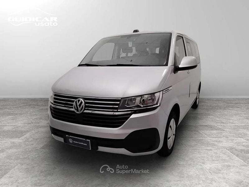 Usata VW Caravelle Comfortline 150 CV (110 kW) 2023 Argento Monovolume