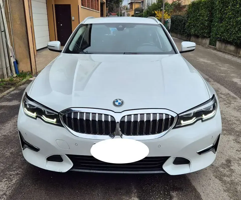 Usata BMW 320 Gran Turismo Luxury Line 190 CV (139 kW) 2020 Bianco Coupé