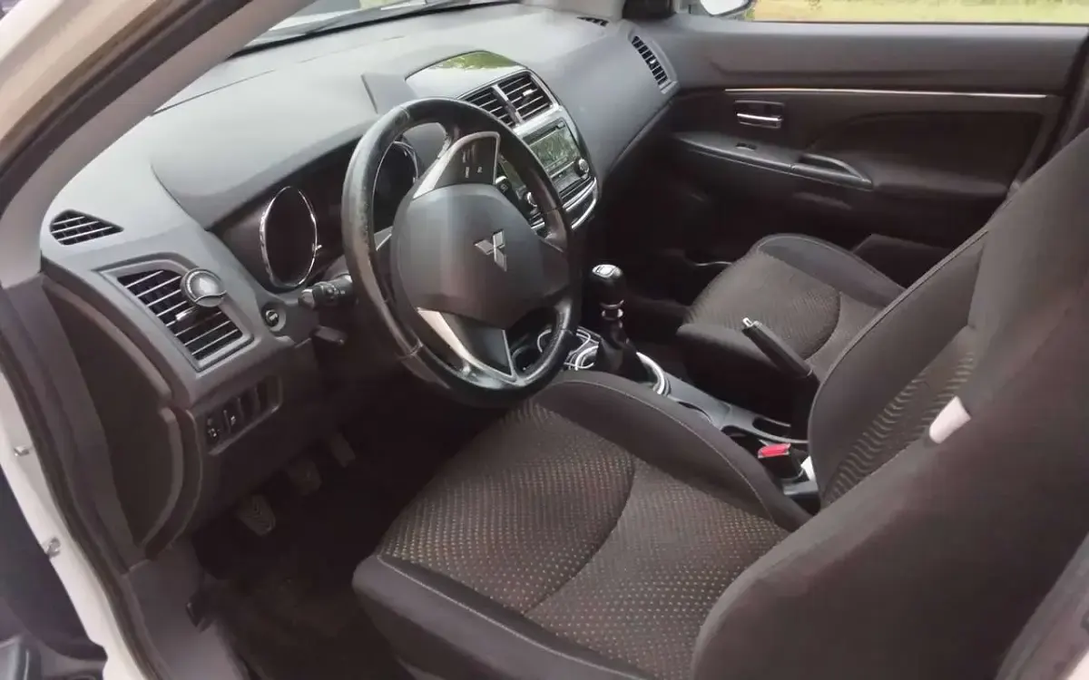 Usata Mitsubishi ASX Invite 116 CV (85 kW) 2015 Bianco SUV