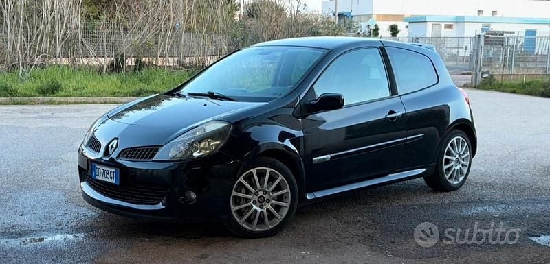 Usata Renault Clio R.S. R.S. 197 CV (144 kW) 2006 Nero Utilitaria