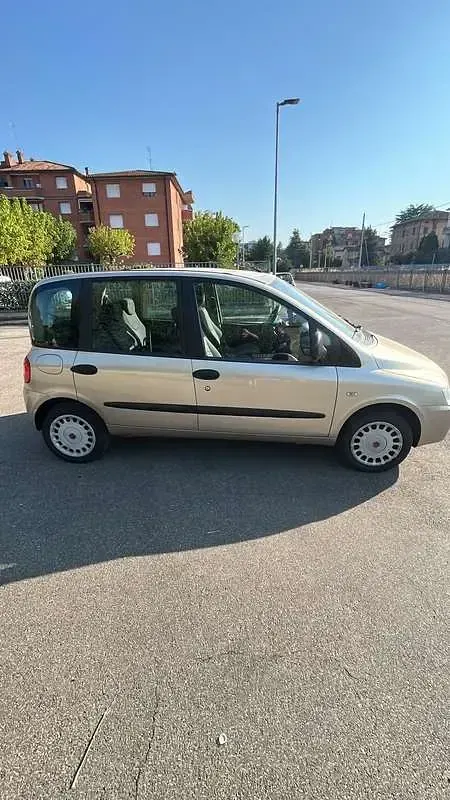 Usata Fiat Multipla 103 CV (75 kW) 2008 Monovolume
