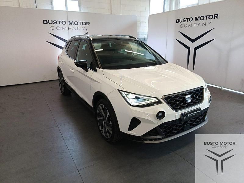 Usata Seat Arona FR 150 CV (110 kW) 2023 Bianco / metallizzato SUV