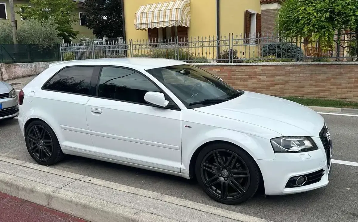 Usata Audi A3 S-Line 170 CV (125 kW) 2011 Bianco Utilitaria