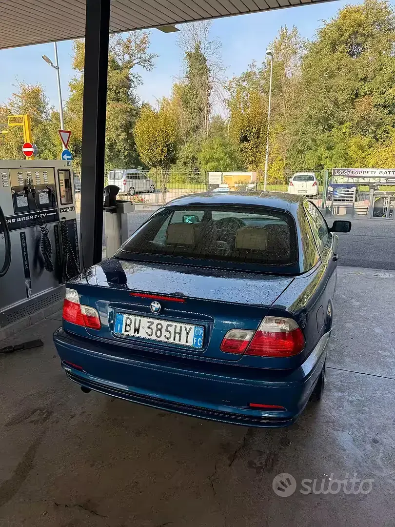 Usata BMW 318 143 CV (105 kW) 2002 Cabrio