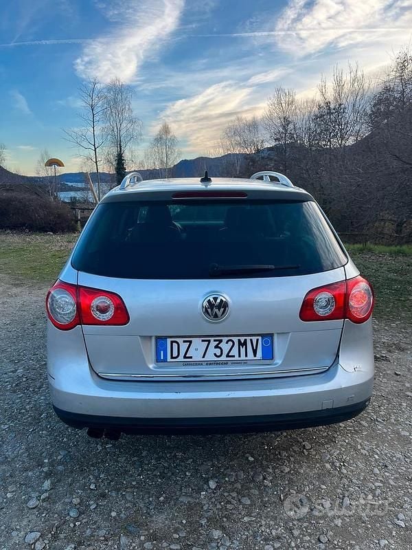 Begagnad VW Passat 170 HK (125 kW) 2010 Grå Kombi