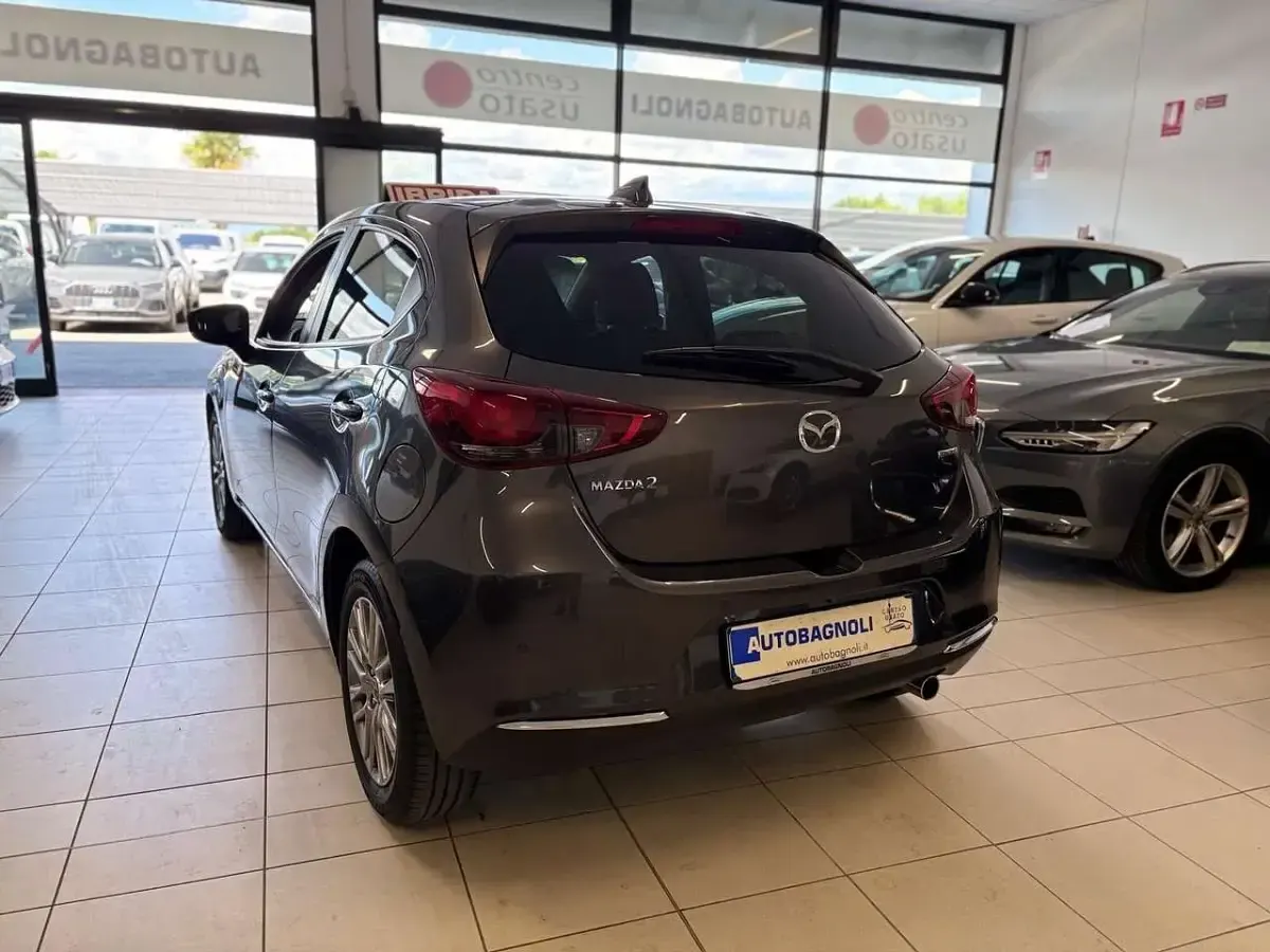 Usata Mazda 2 Exceed 90 CV (66 kW) 2022 Grigio Berlina