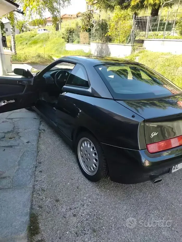 Begagnad Alfa Romeo GTV 130 HK (95 kW) 1996 Svart Sportkupé