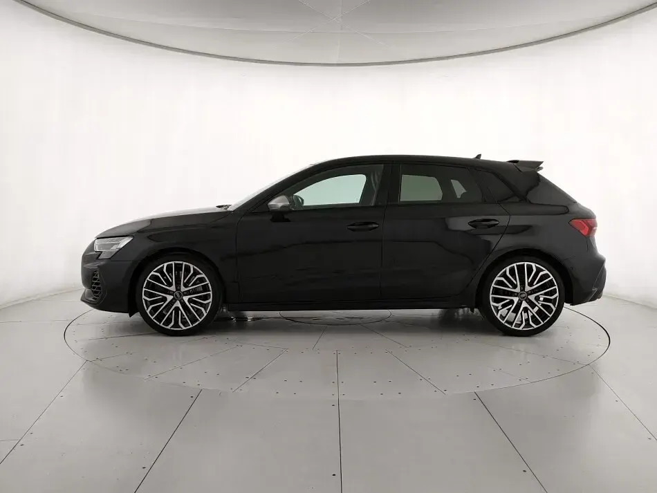 Usata Audi S3 Sport 333 CV (244 kW) 2025 Nero Berlina
