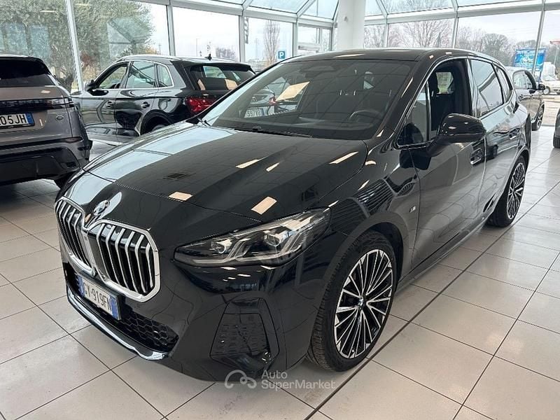 Black sapphire metallizzato Usata 2025 BMW 218 Active Tourer M Sport Monovolume | 32.900 € (Super prezzo) - Immagine 1/4
