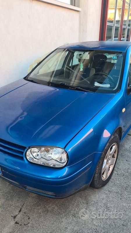 Usata VW Golf 90 CV (66 kW) 1999 Blu Berlina