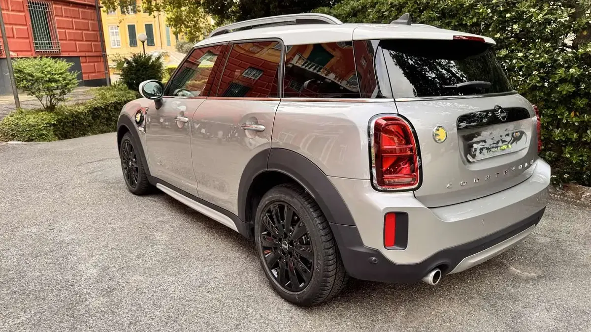 Usata Mini Cooper Countryman Business 136 CV (100 kW) 2023 Argento SUV