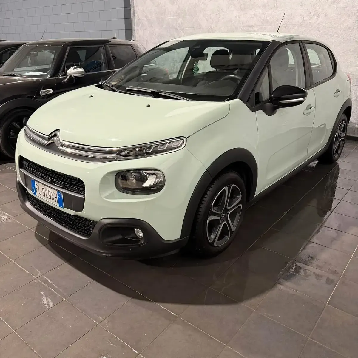 Usata Citroën C3 81 CV (59 kW) 2017 Verde Berlina