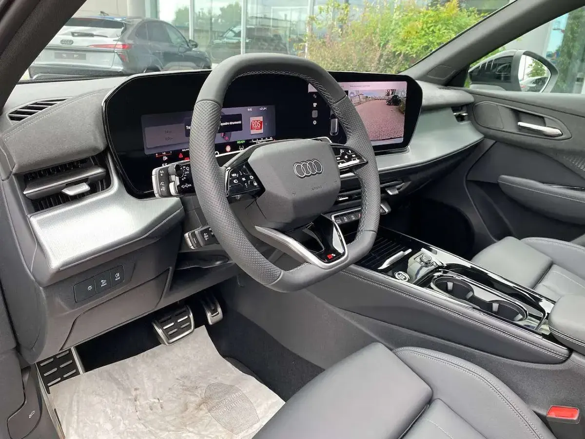 Nuova Audi Q3 Sportback S-Line 204 CV (150 kW) 2026 Grigio daytona SUV
