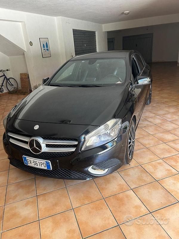 Usata Mercedes A180 115 CV (84 kW) 2014 Nero Berlina