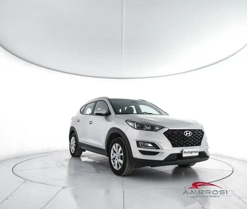 Second-hand Hyundai Tucson 116 CP (85 kW) 2018 Argintiu SUV