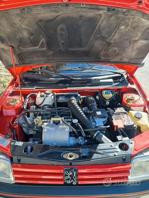 Usata Peugeot 205 GTi 130 CV (95 kW) 1987 Rosso Berlina
