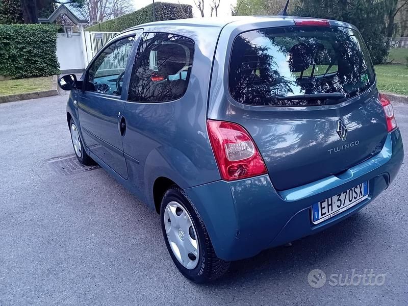 Usata Renault Twingo 75 CV (55 kW) 2011 Blu Utilitaria