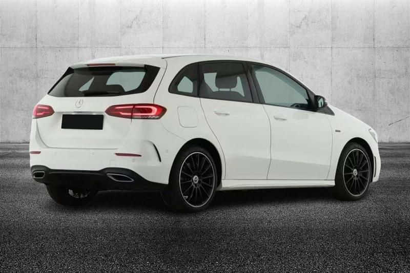 Usata Mercedes B250e Premium 218 CV (160 kW) 2022 Bianco Monovolume