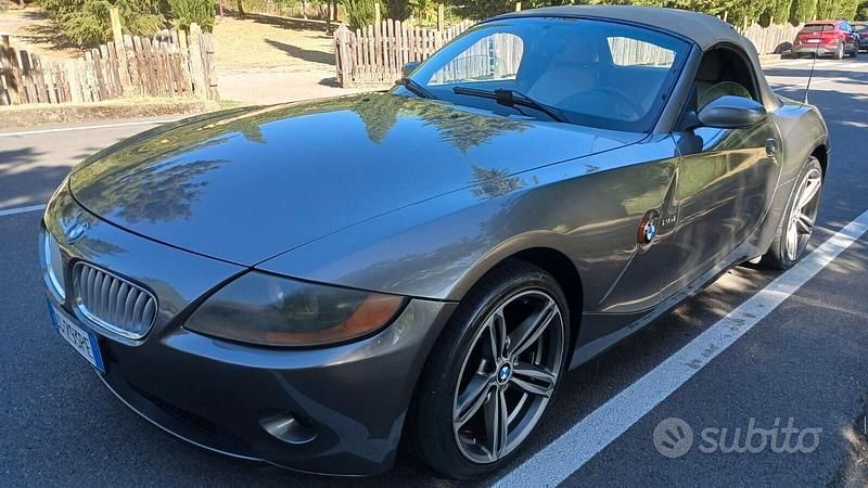Usata BMW Z4 192 CV (141 kW) 2003 Grigio Cabrio