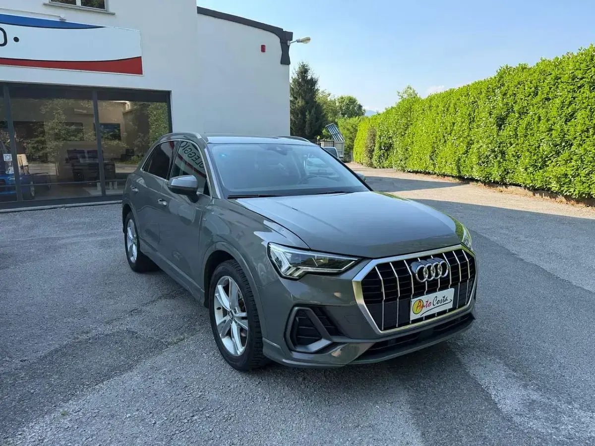 Usata Audi Q3 S-Line 150 CV (110 kW) 2019 Grigio SUV