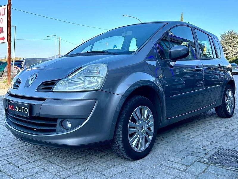 Usata Renault Grand Modus 75 CV (55 kW) 2011 Grigio Monovolume