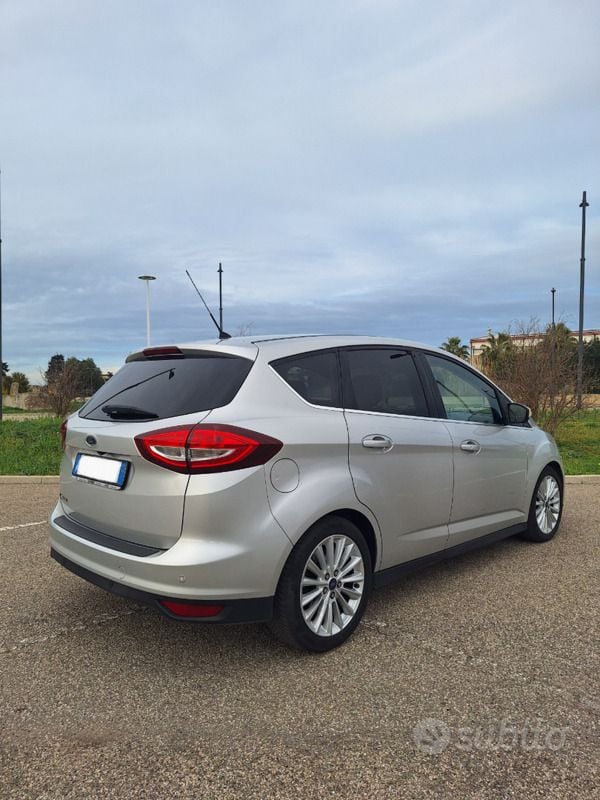 Usata 2017 Ford C-MAX Monovolume | 7800 € (Buon prezzo) - Immagine 1/4