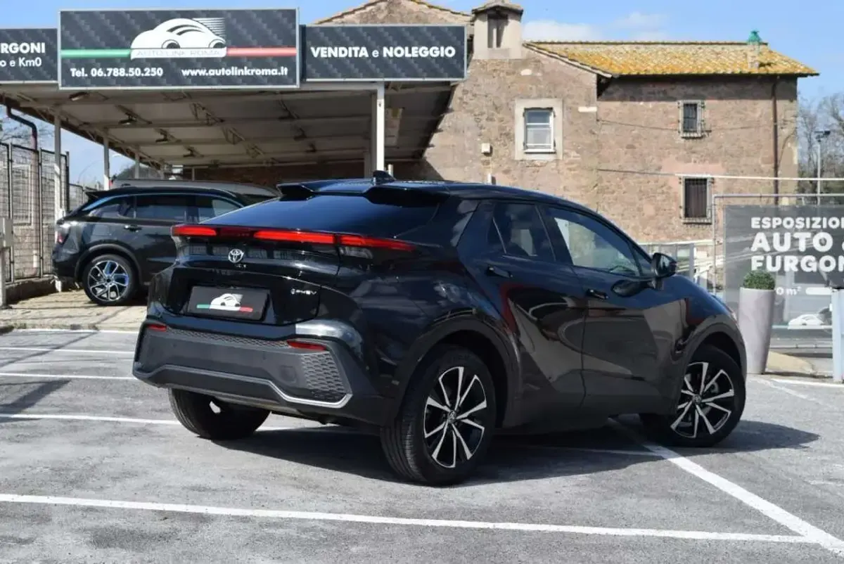 Usata Toyota C-HR+ Trend 111 kW (151 CV) 2025 Grigio SUV