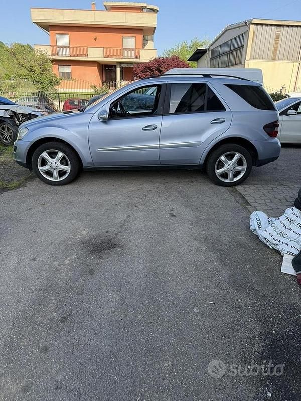 Usata Mercedes ML320 2007 Blu SUV