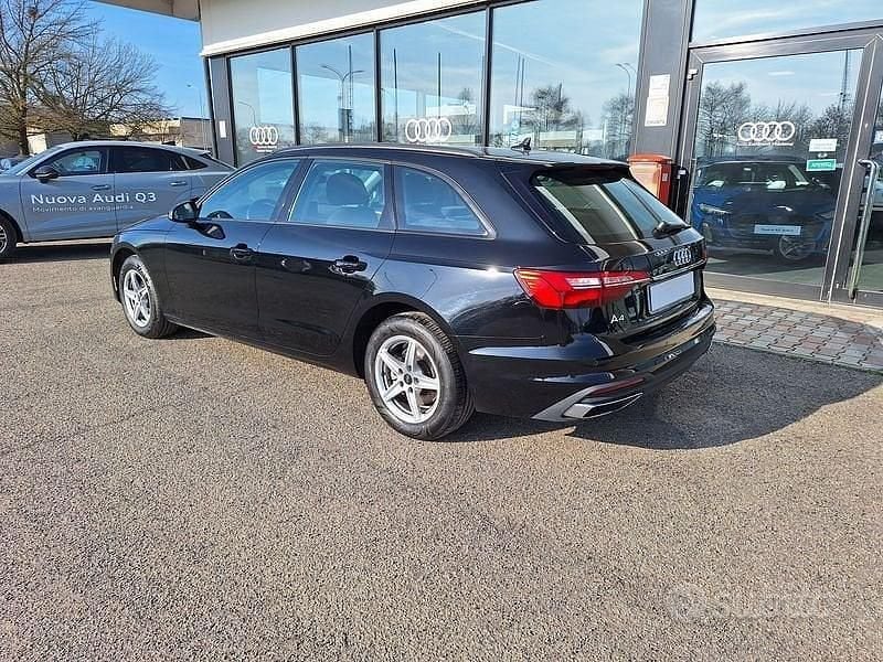 Usata Audi A4 Business 163 CV (119 kW) 2021 Nero Station wagon