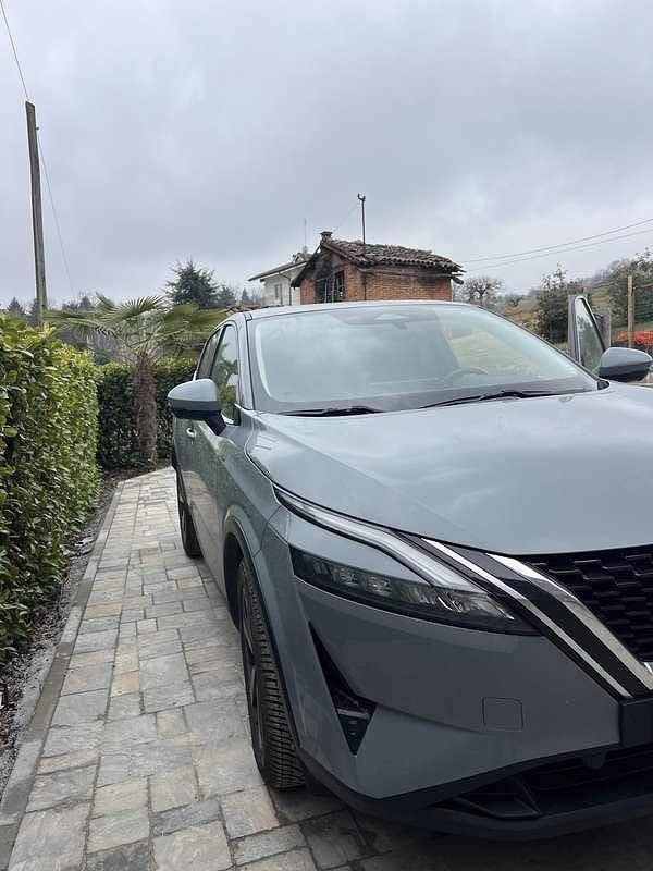 Usata Nissan Qashqai N-Connecta 140 CV (102 kW) 2024 Grigio SUV